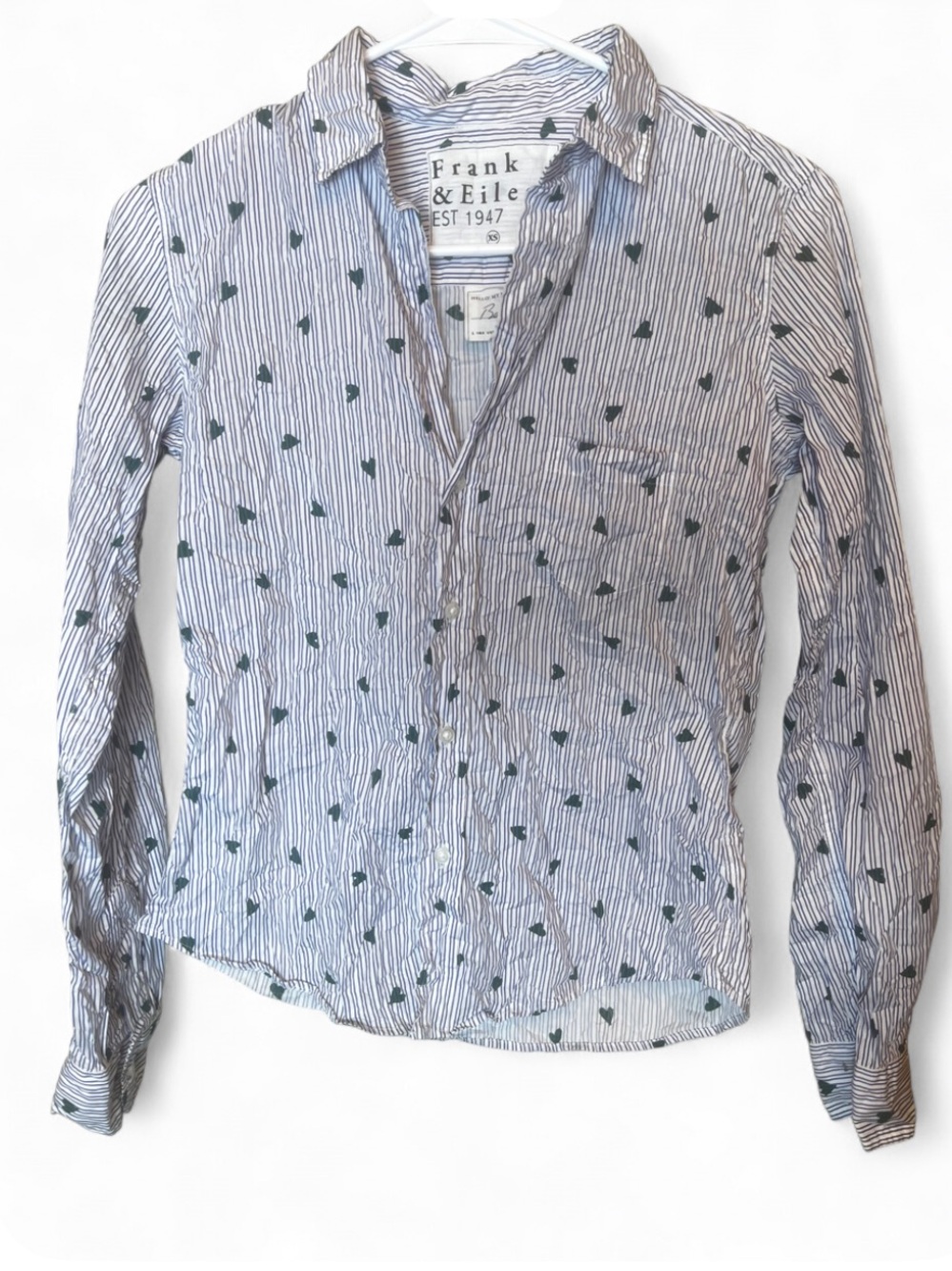Frank and Eileen Barry Green Hearts Blue Stripes Crinkle Button Down Size XS